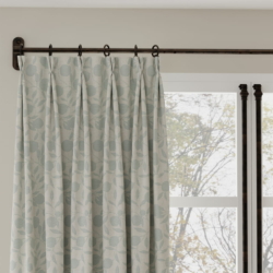 D4788 Orchard Breeze