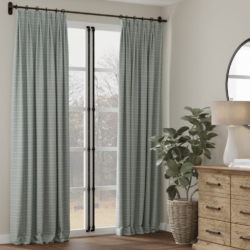 D4813 Ditsy Breeze